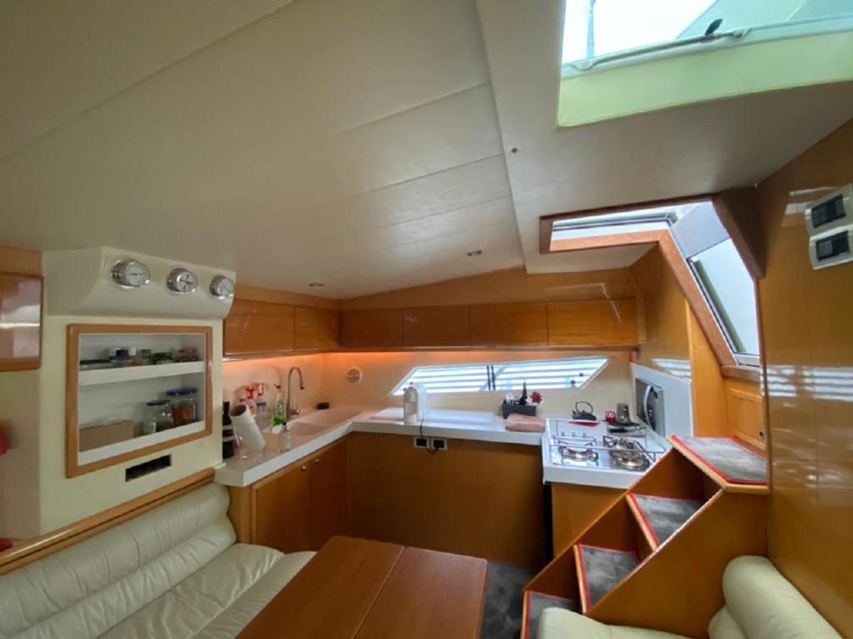 Botel Motor Yacht Raffaelli Bonita *